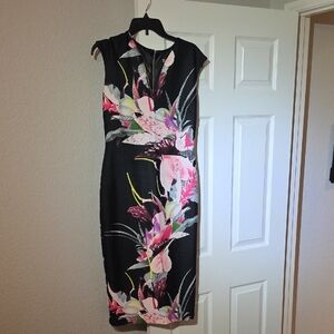 Floral Print Midi Dress in Black and Pink